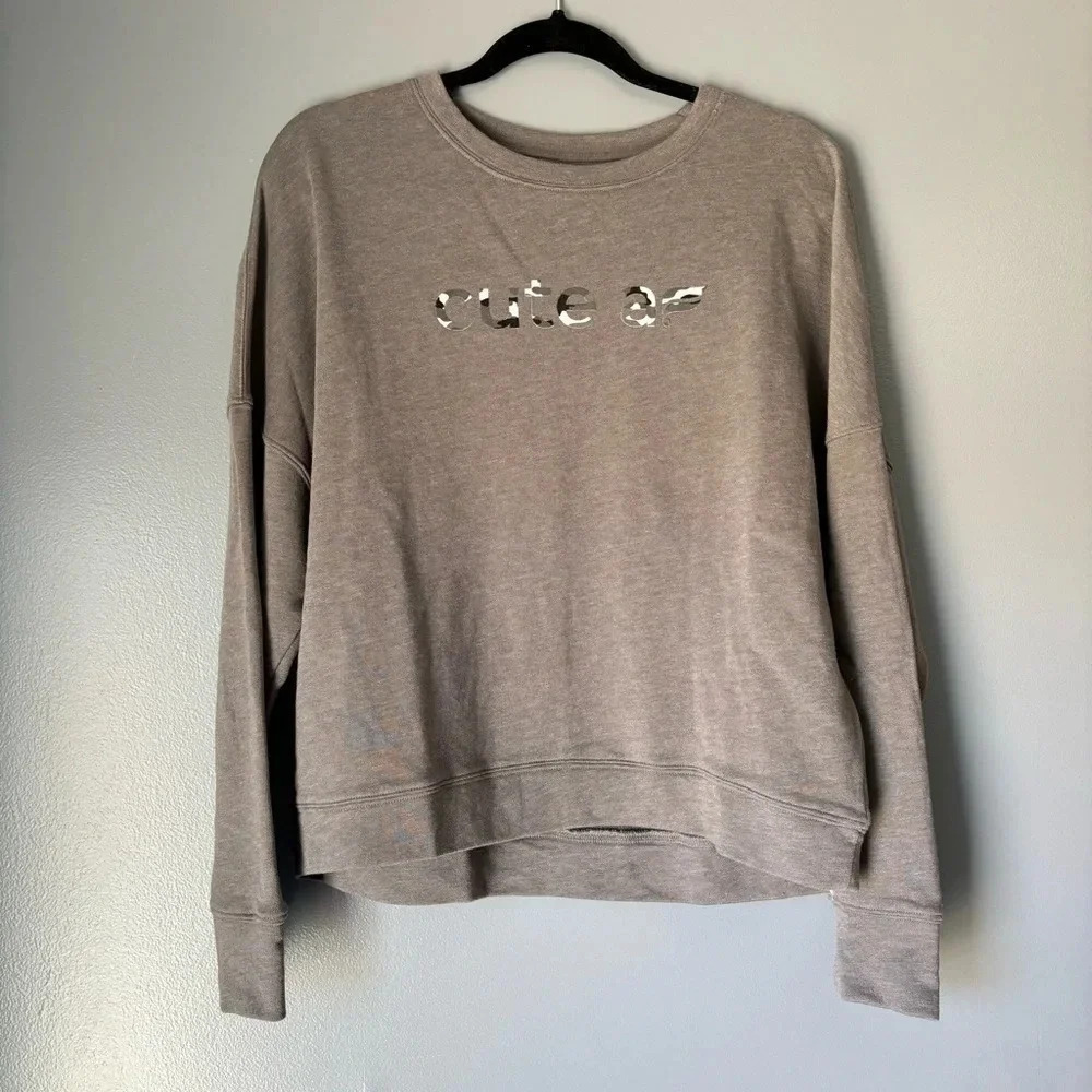 Fabletics Medium “Cute AF” Terry Stacey Pullover Sweatshirt Gray Camo